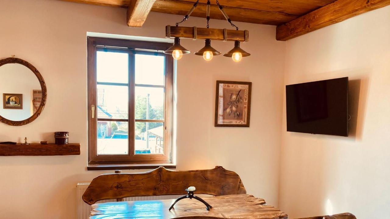 Penzion, Restaurace Jaro Vesin Brdy Rozmital pod Tremsinem Dış mekan fotoğraf